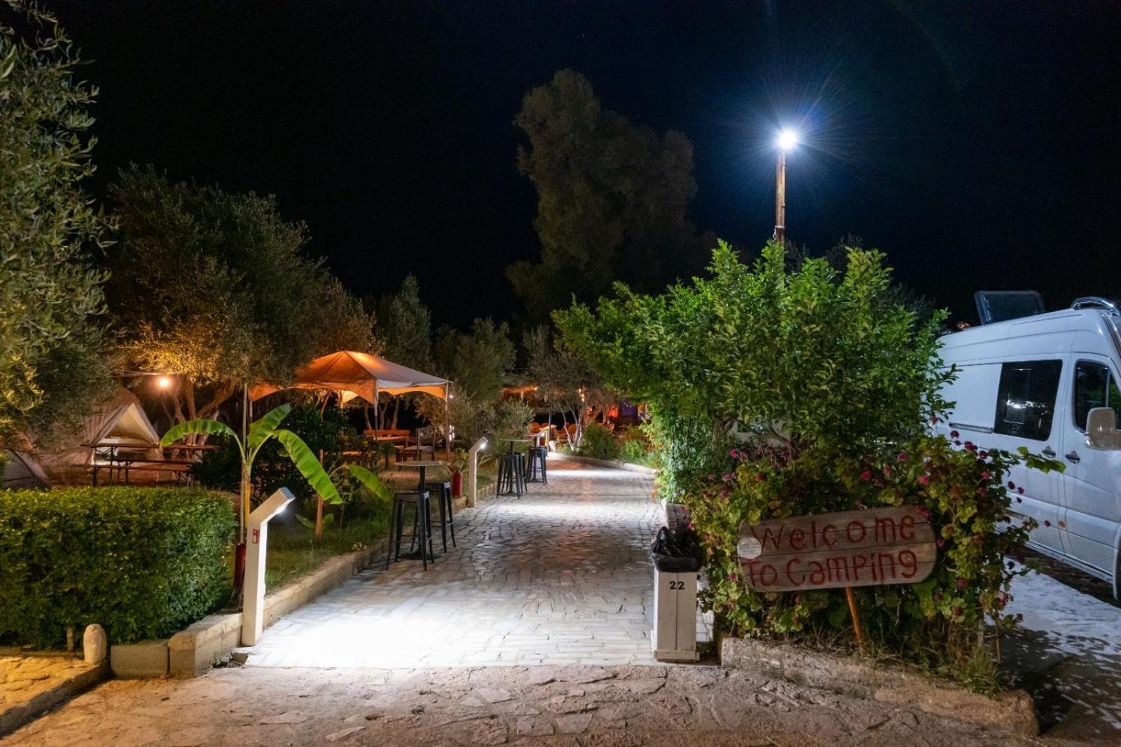 Garden Villa Lake Side&Glamping Ksamil Exterior foto