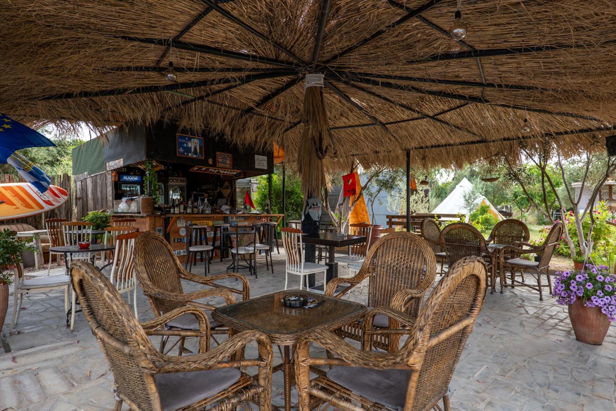 Garden Villa Lake Side&Glamping Ksamil Exterior foto