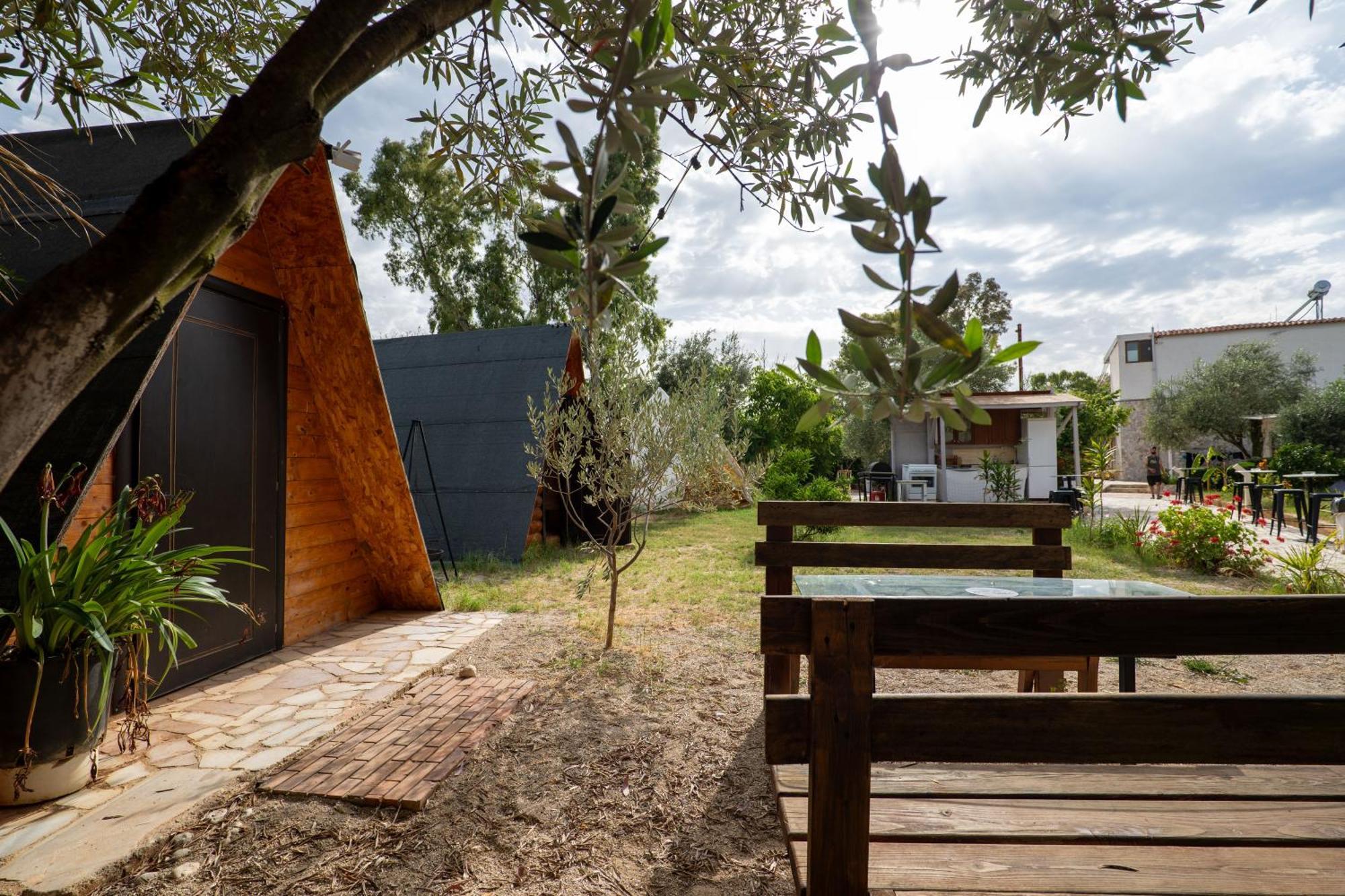 Garden Villa Lake Side&Glamping Ksamil Exterior foto